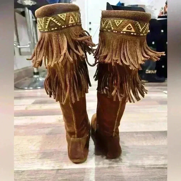 MInnatonka Women's Dusty Brown Suede 2 Layer Fringe Knee High Boot Moccasins - Picture 4 of 6